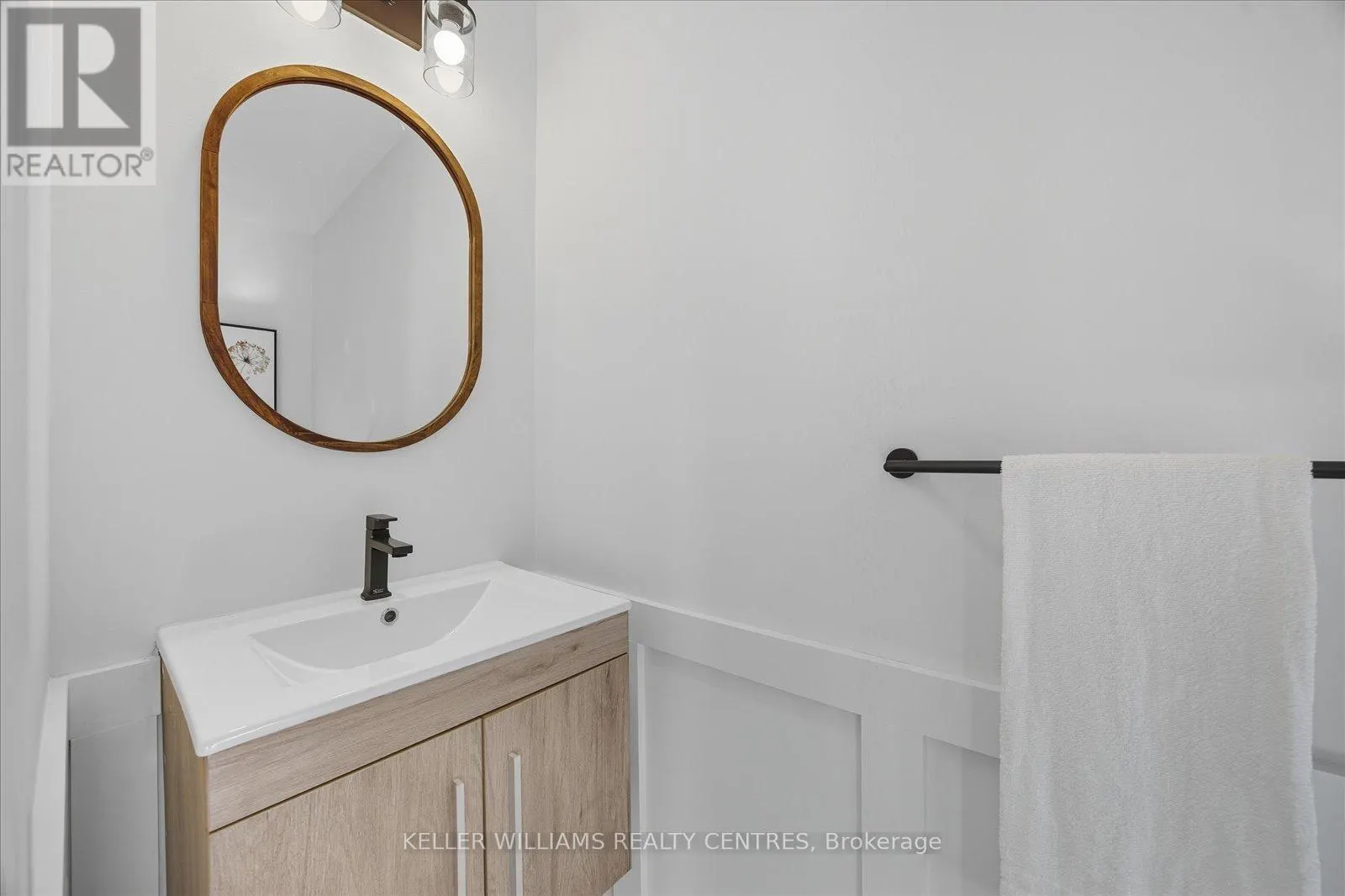 916 ELGIN STREET