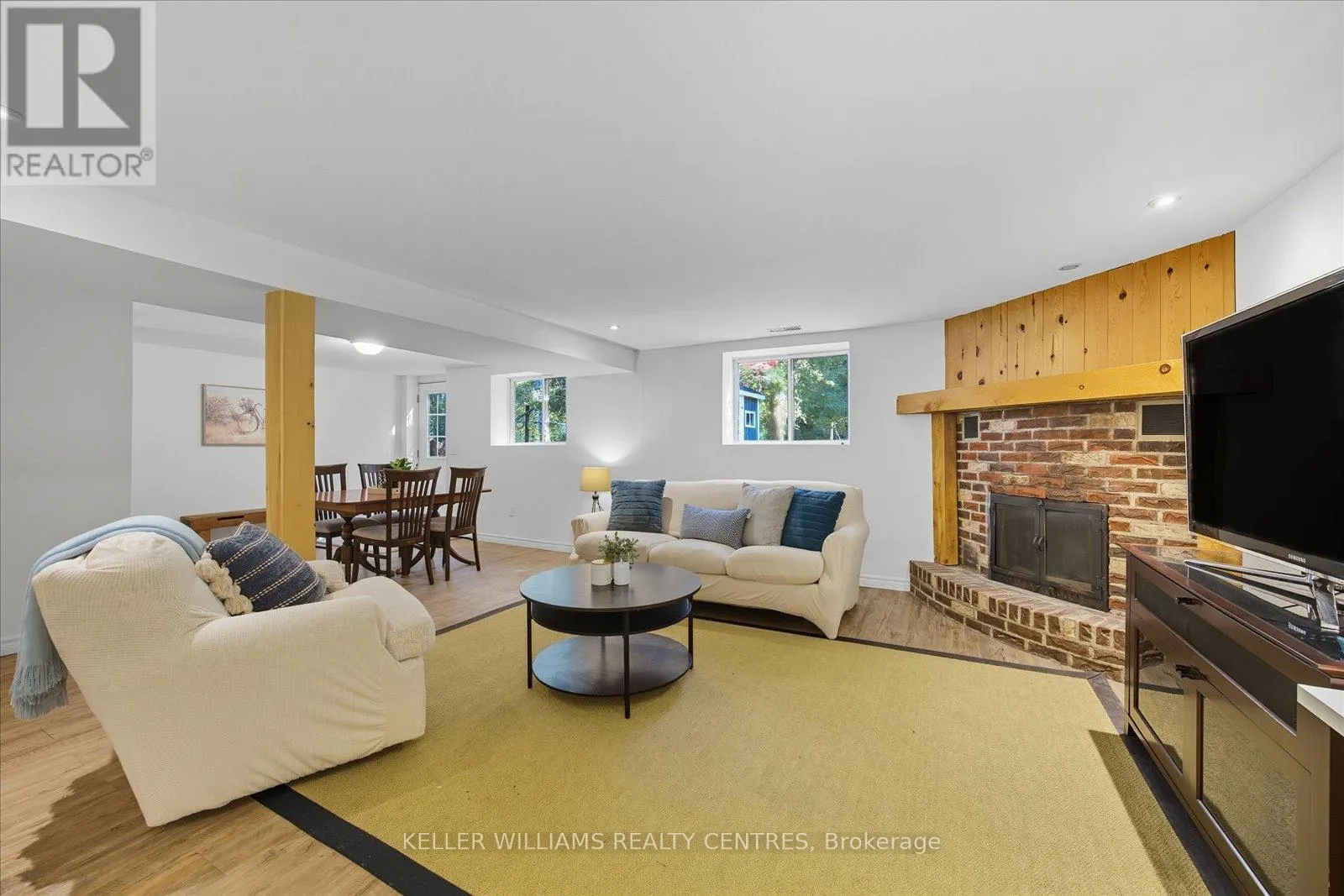 916 ELGIN STREET
