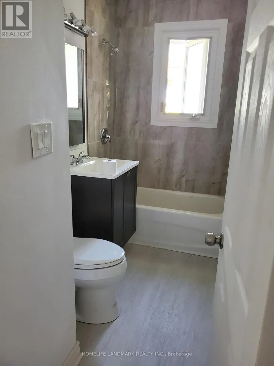 (MAIN FLOOR) - 2413 VIVIAN ROAD