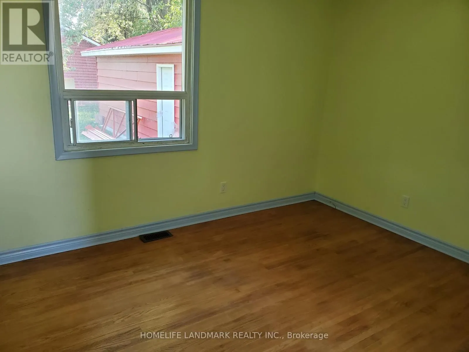 (MAIN FLOOR) - 2413 VIVIAN ROAD