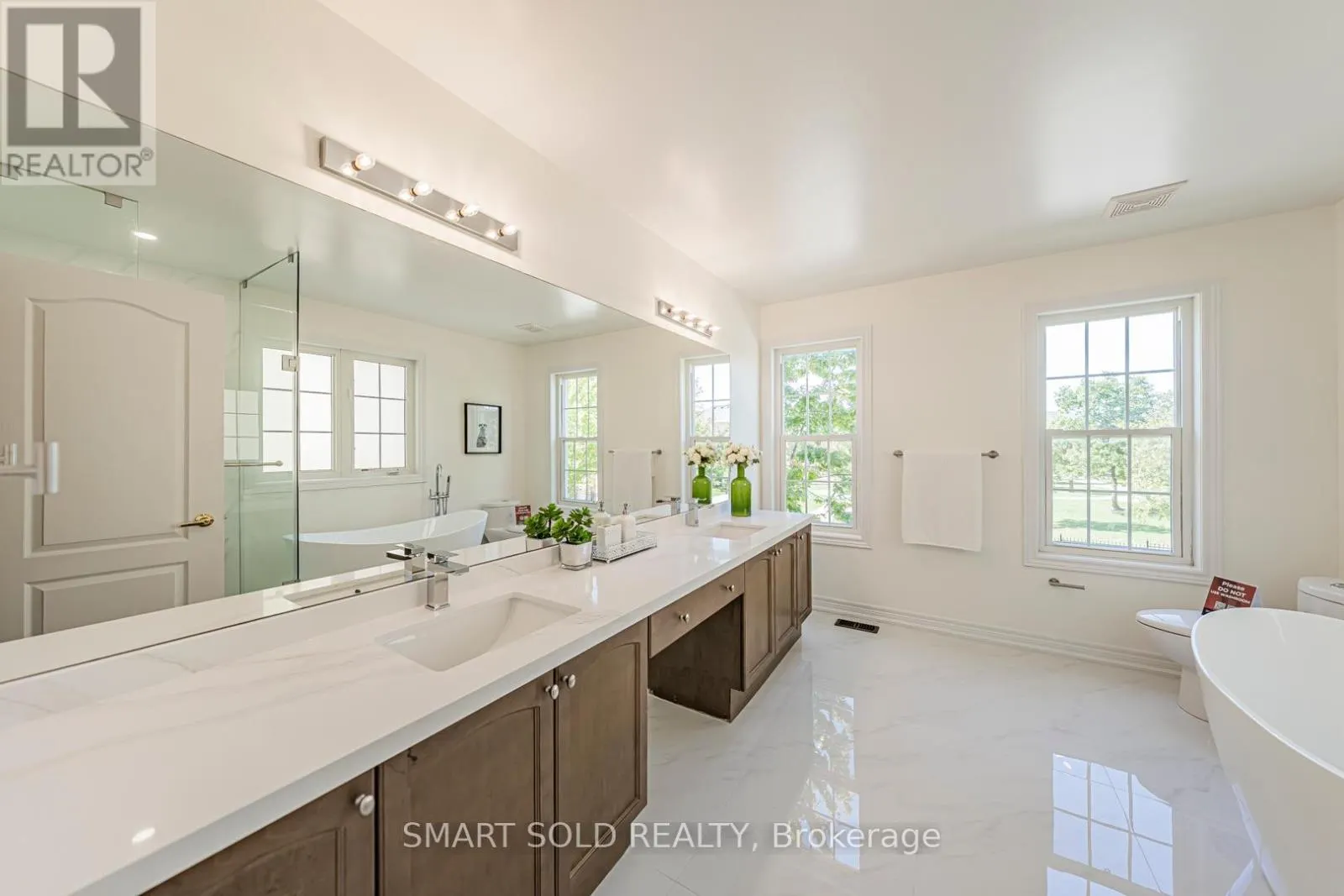 23 BONHEUR ROAD