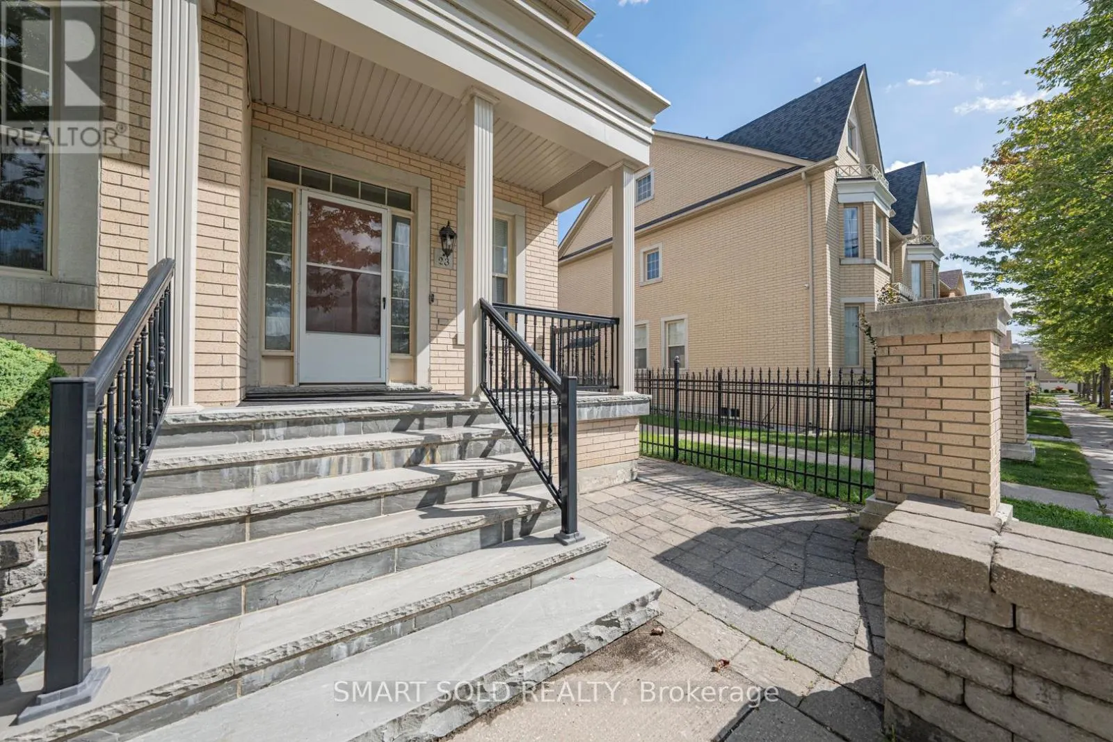 23 BONHEUR ROAD
