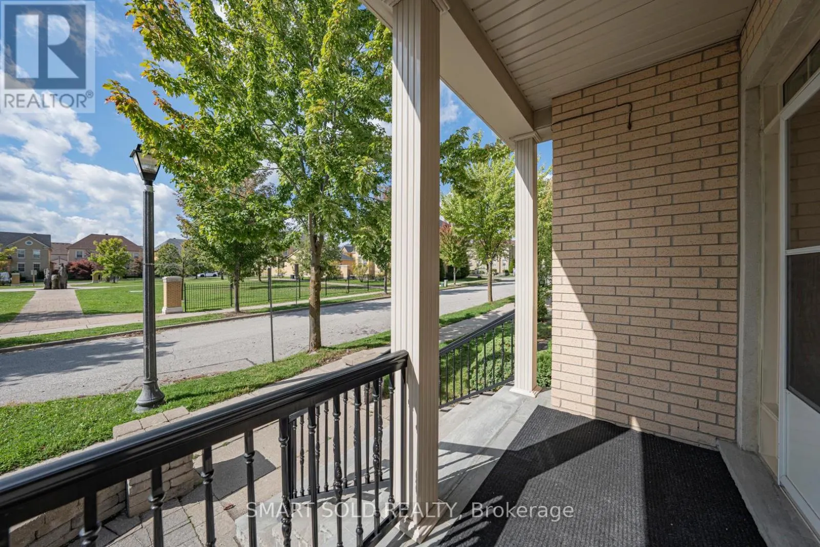23 BONHEUR ROAD