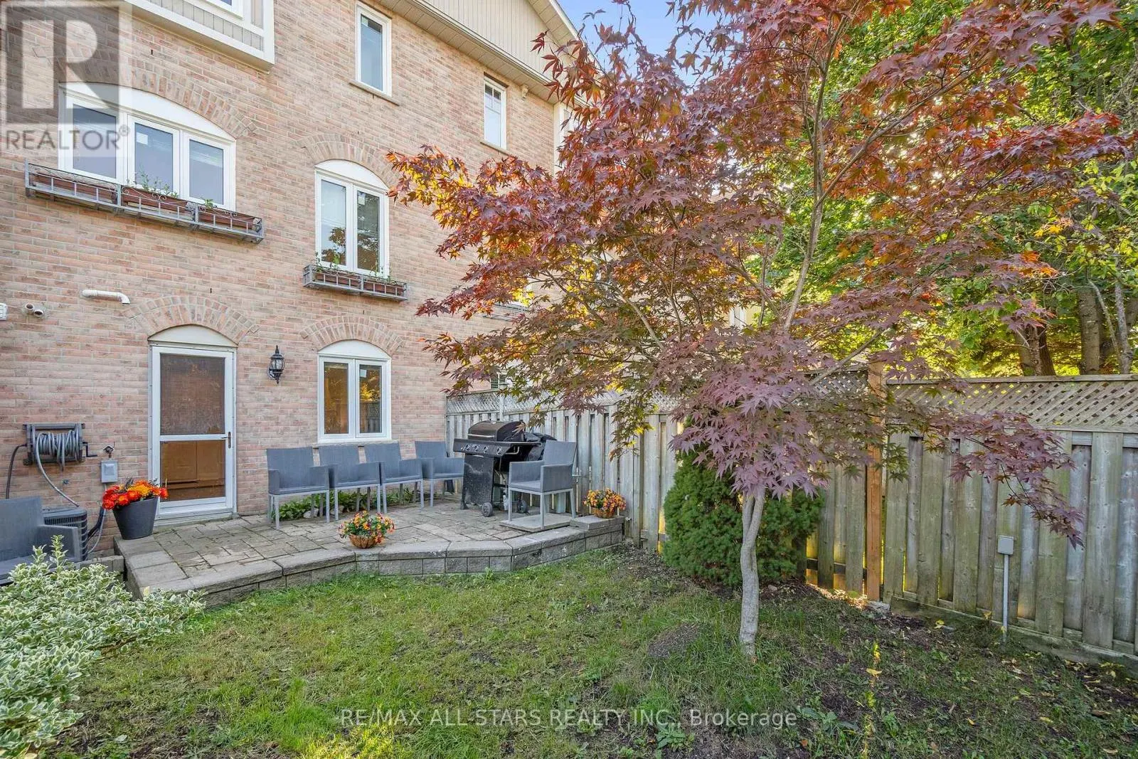 21 ROUGEHAVEN WAY