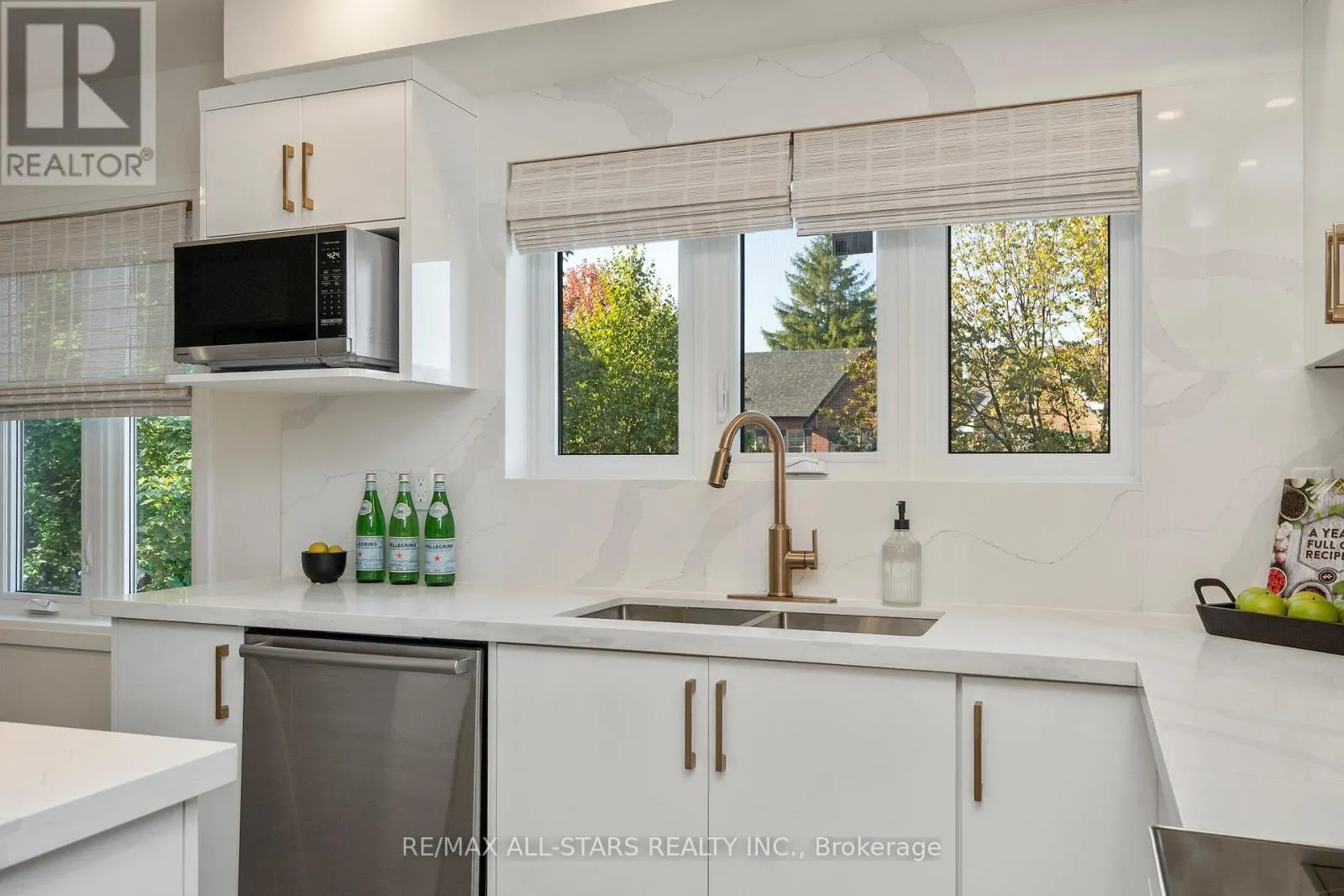 21 ROUGEHAVEN WAY