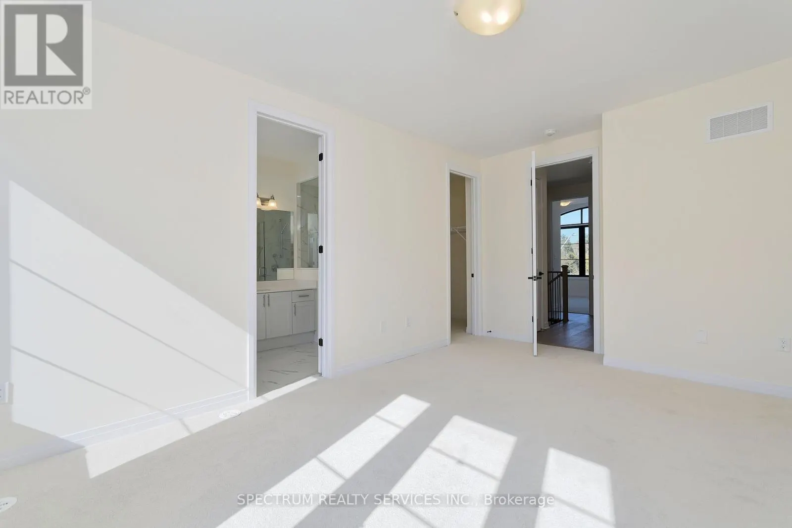 74 DE LA ROCHE DRIVE