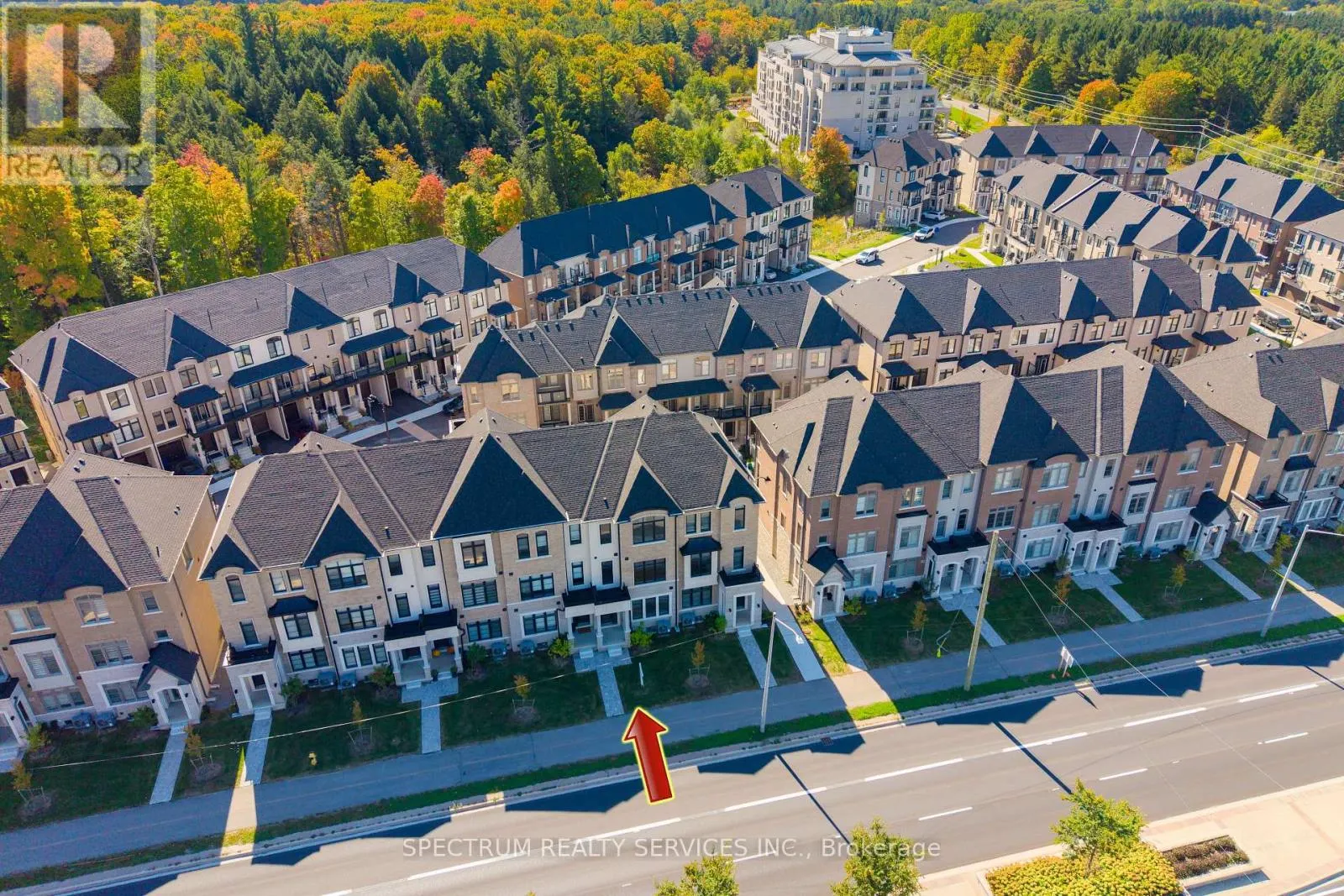 74 DE LA ROCHE DRIVE