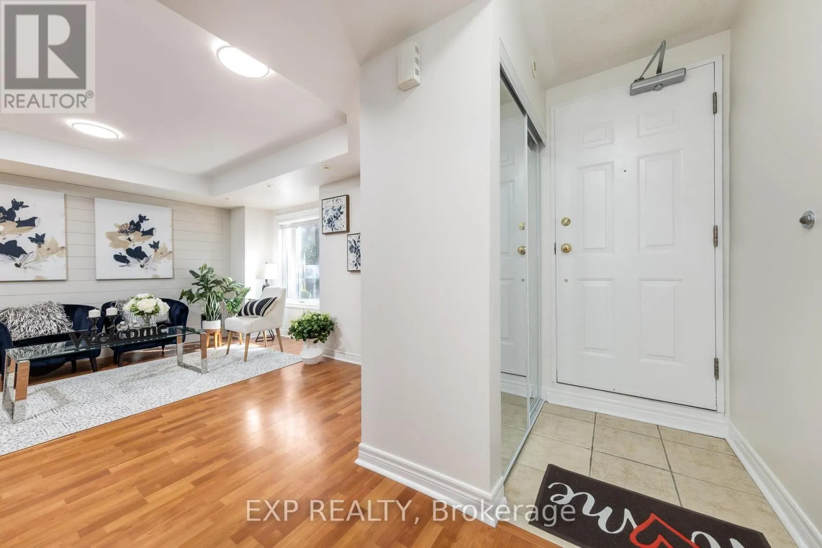 158 - 306 JOHN STREET