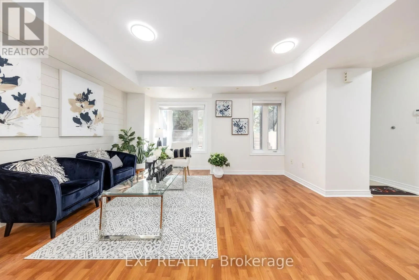 158 - 306 JOHN STREET