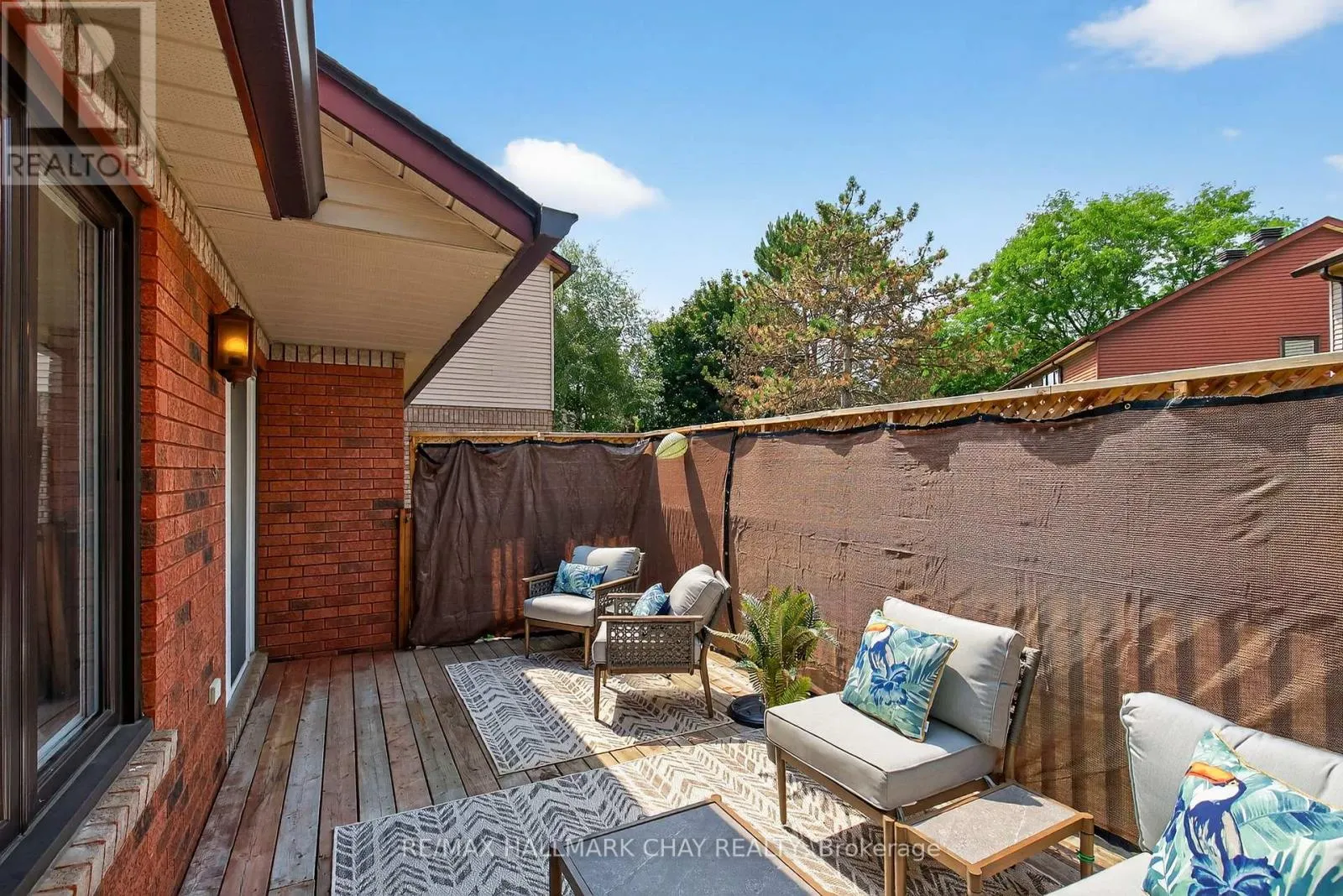 33 PARKETTE DRIVE