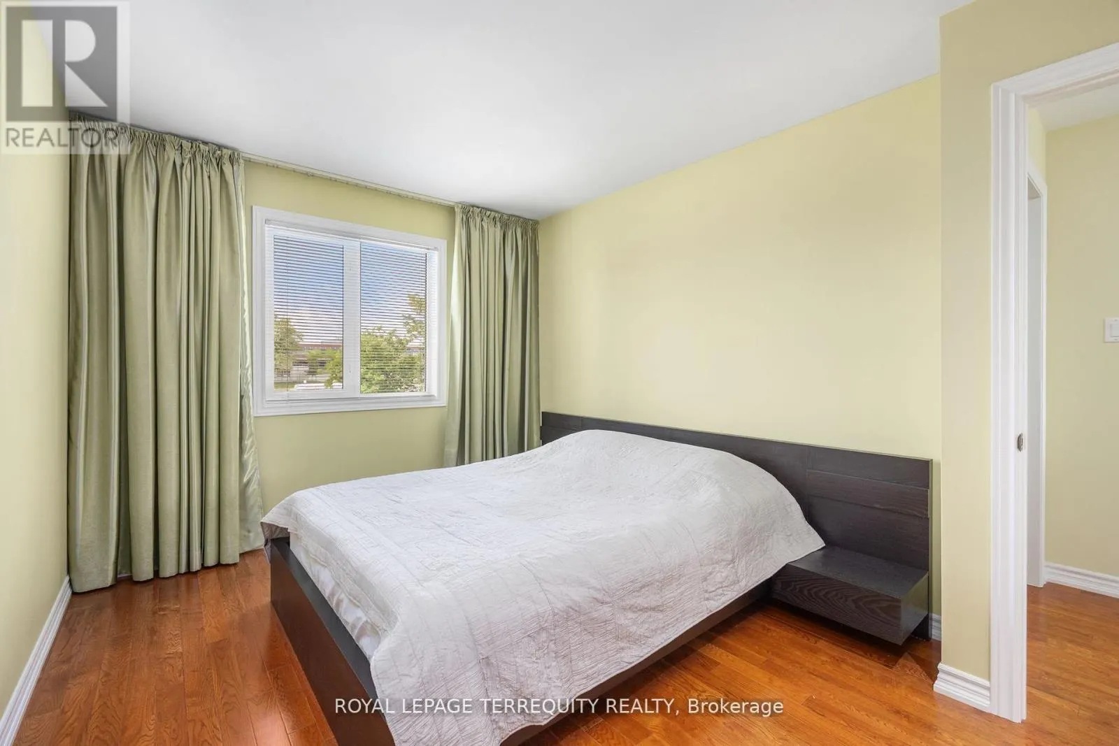76 GOLDBROOK CRESCENT