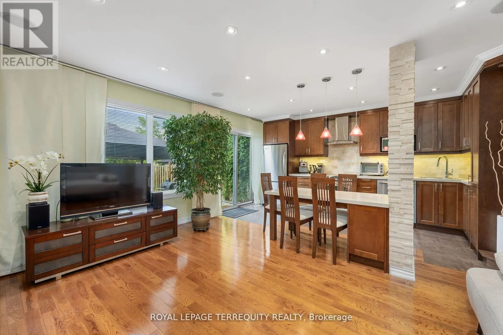 76 GOLDBROOK CRESCENT