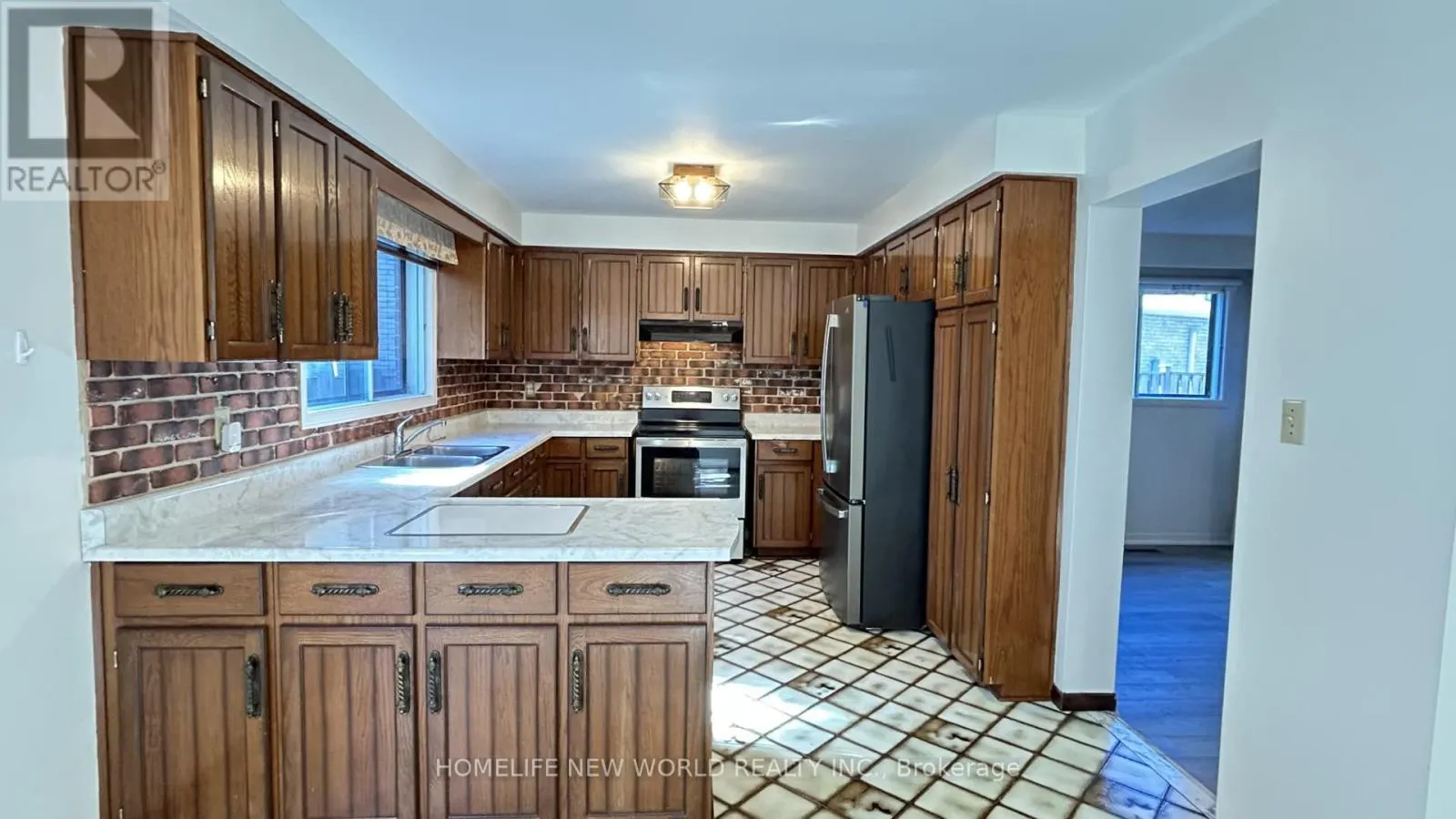 93 WILLOWBROOK ROAD