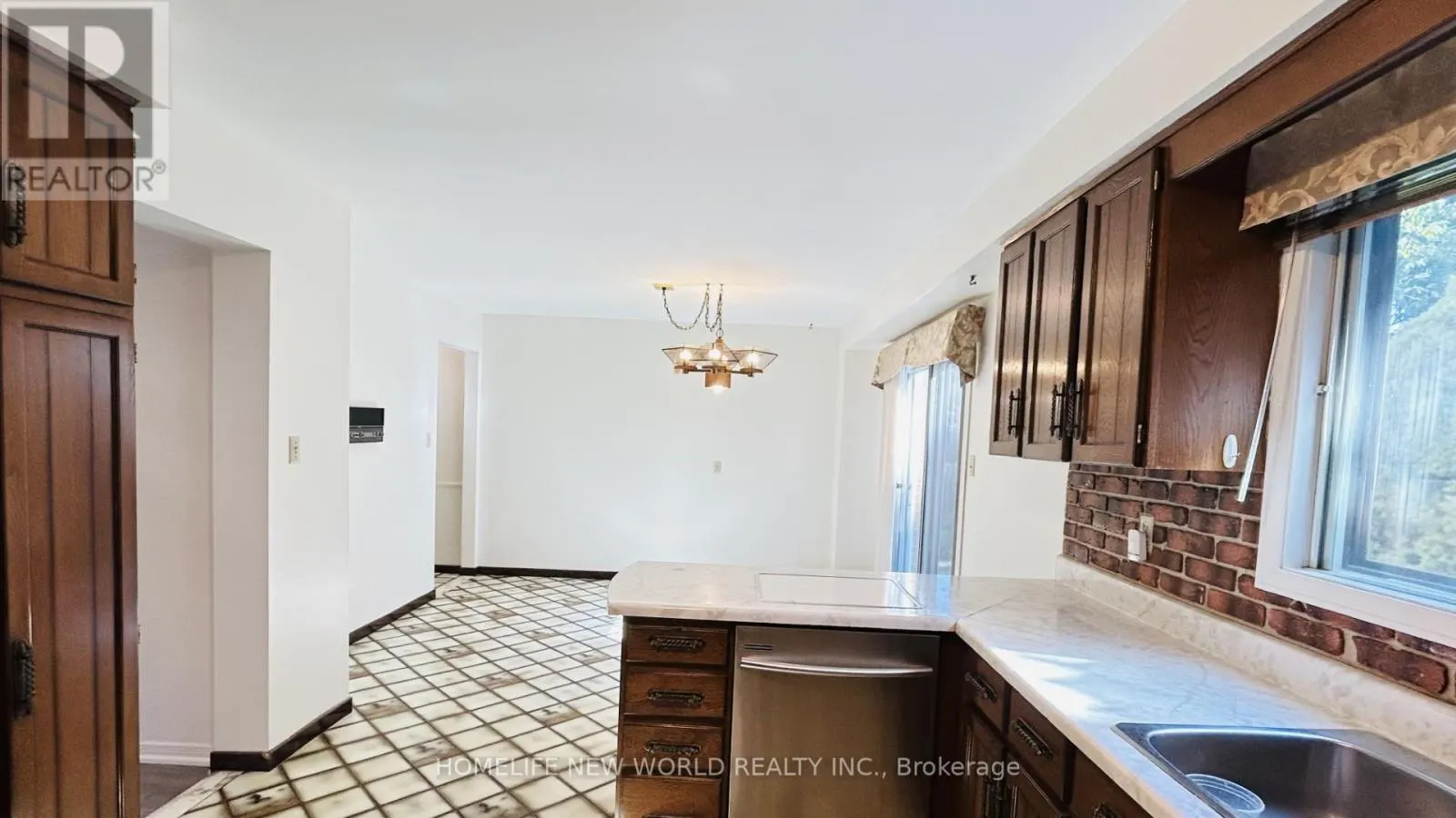 93 WILLOWBROOK ROAD
