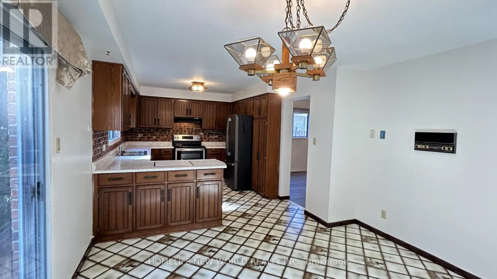 93 WILLOWBROOK ROAD