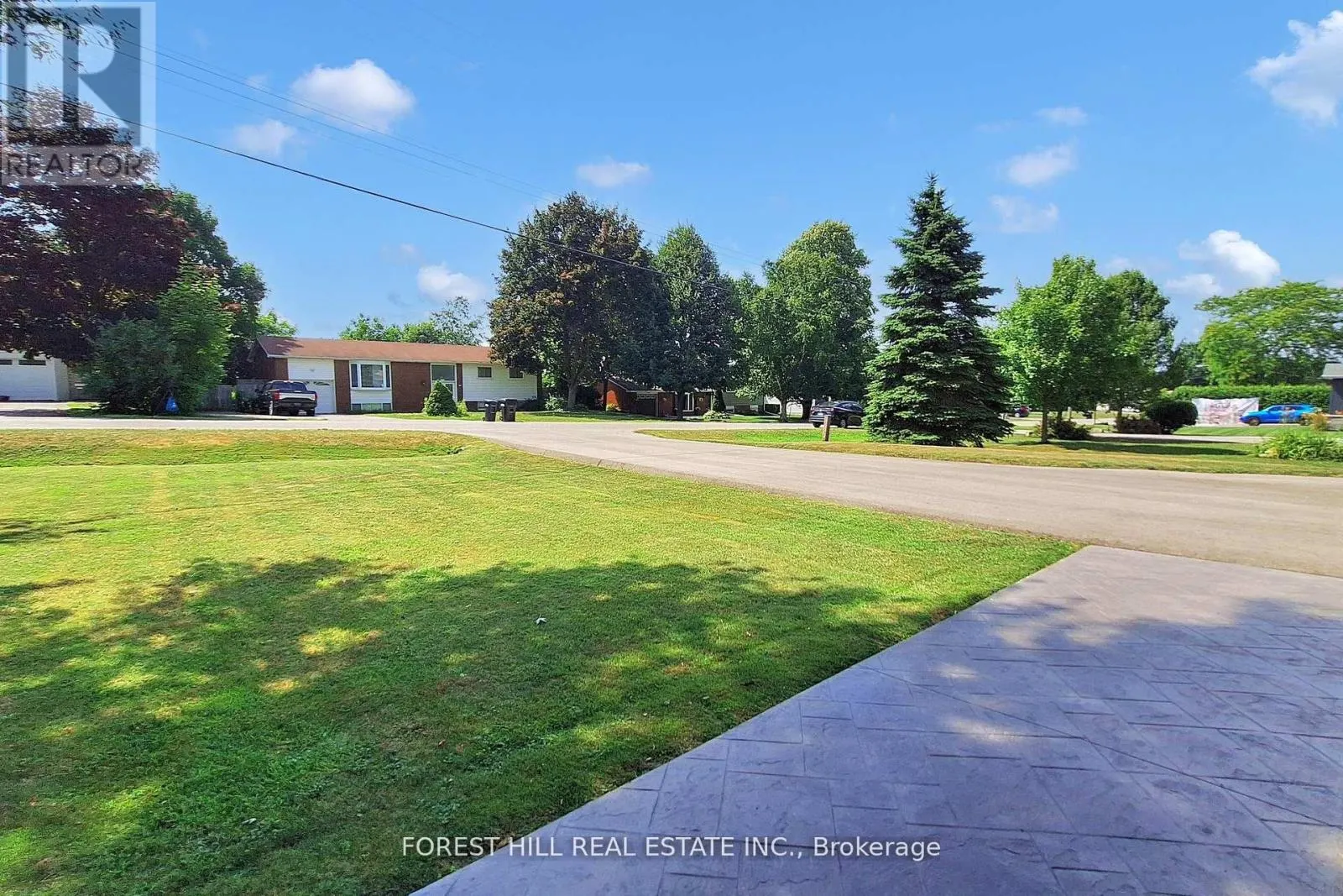 21 LALLIEN DRIVE