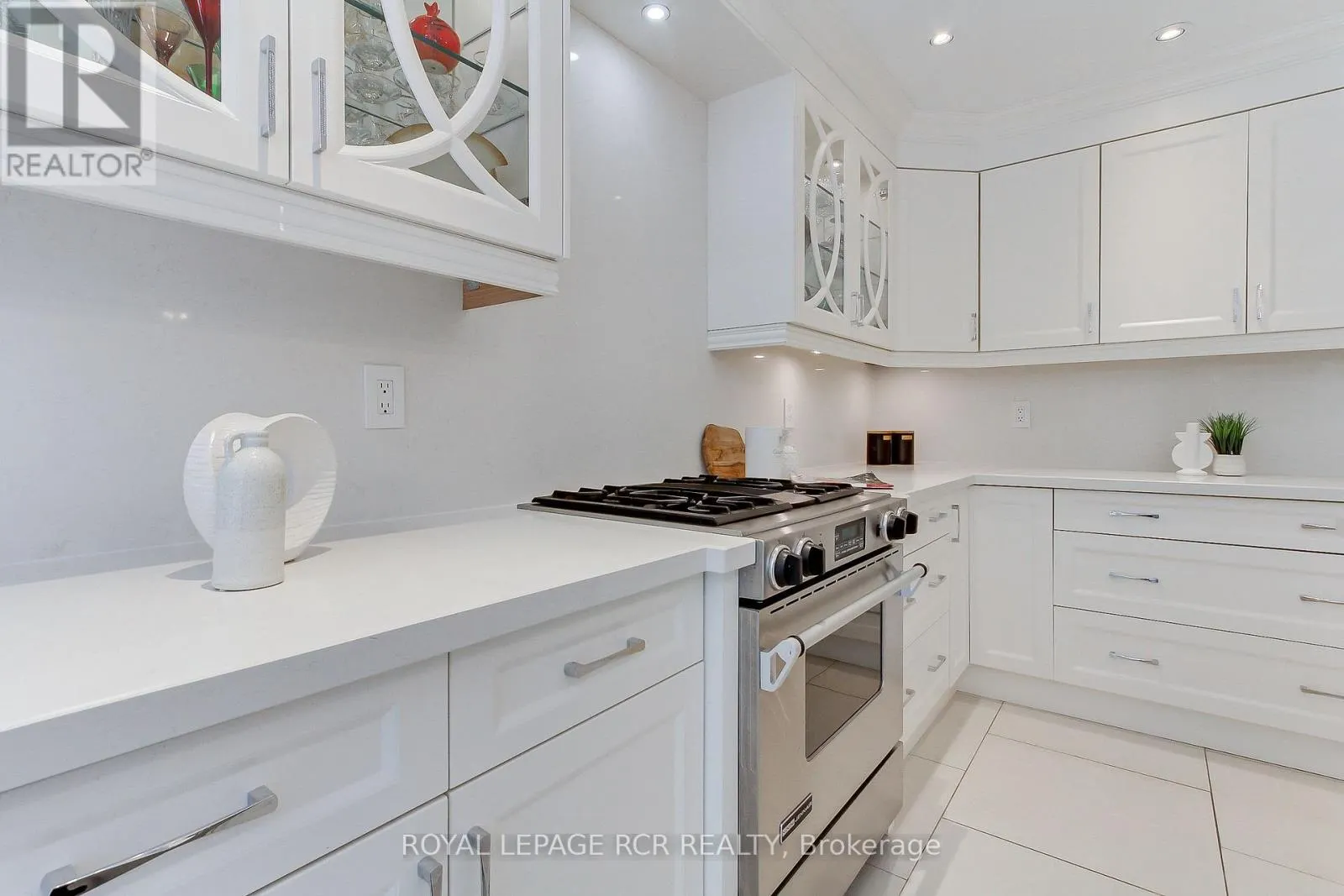 646 BROOKER RIDGE