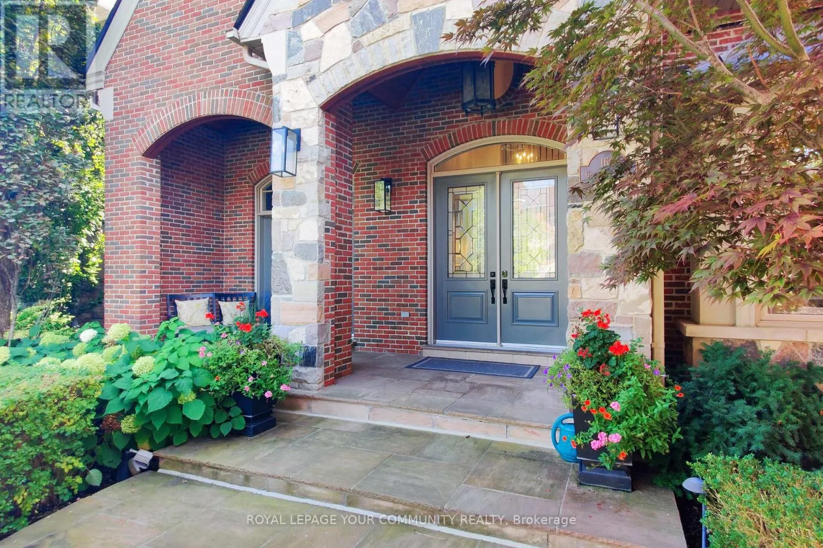 166 GRANDVISTA CRESCENT