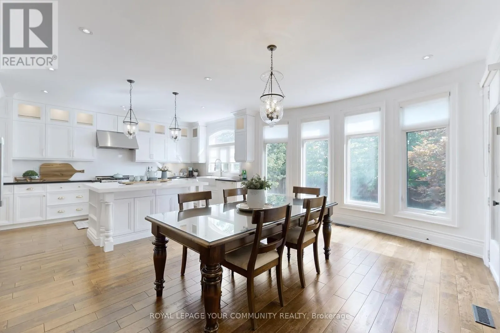 166 GRANDVISTA CRESCENT