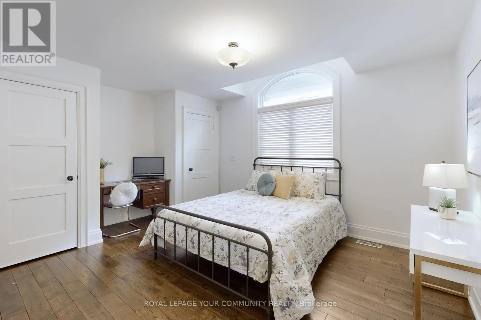 166 GRANDVISTA CRESCENT