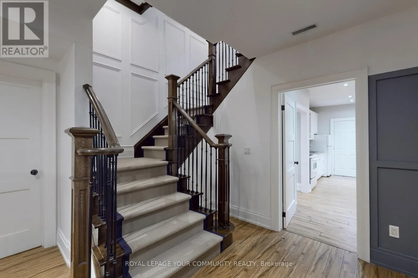 166 GRANDVISTA CRESCENT