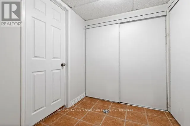 37 NEW PORT WAY