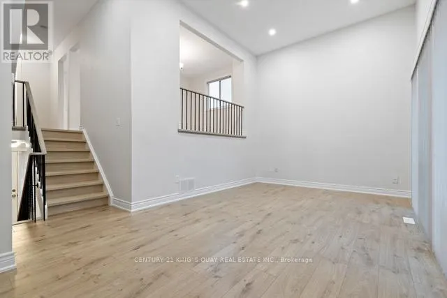 37 NEW PORT WAY