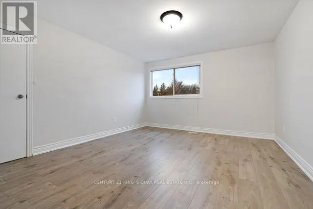 37 NEW PORT WAY