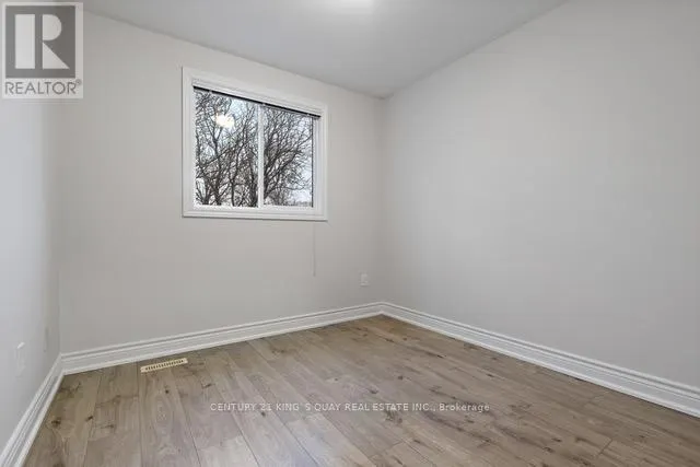 37 NEW PORT WAY