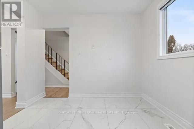 37 NEW PORT WAY