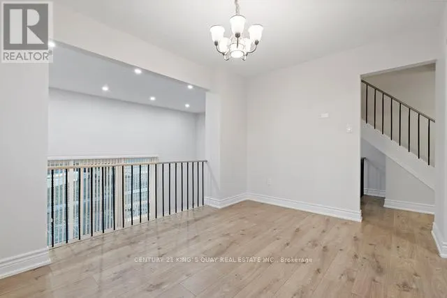 37 NEW PORT WAY
