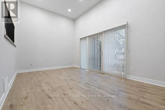 37 NEW PORT WAY