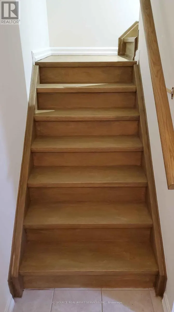 11 LEVELLANDS CRESCENT