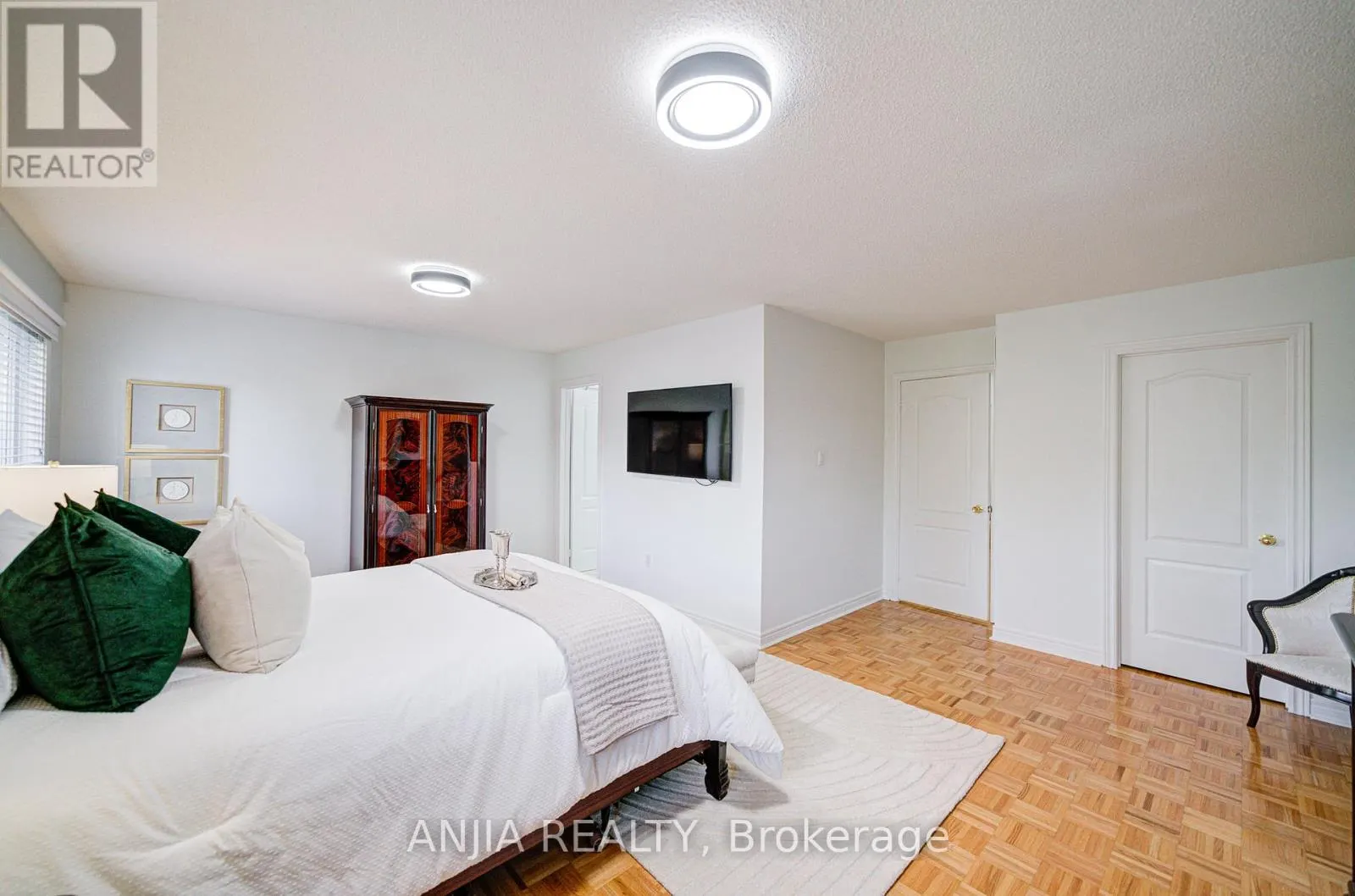 97 BLACKTHORN DRIVE