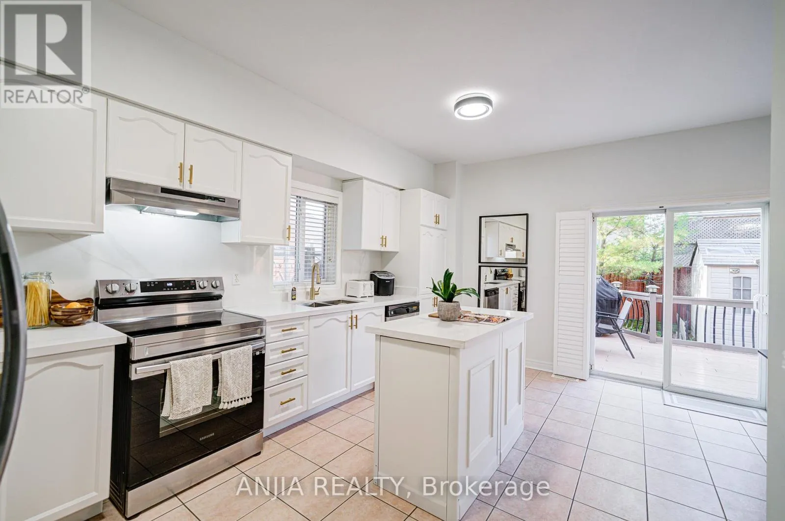 97 BLACKTHORN DRIVE