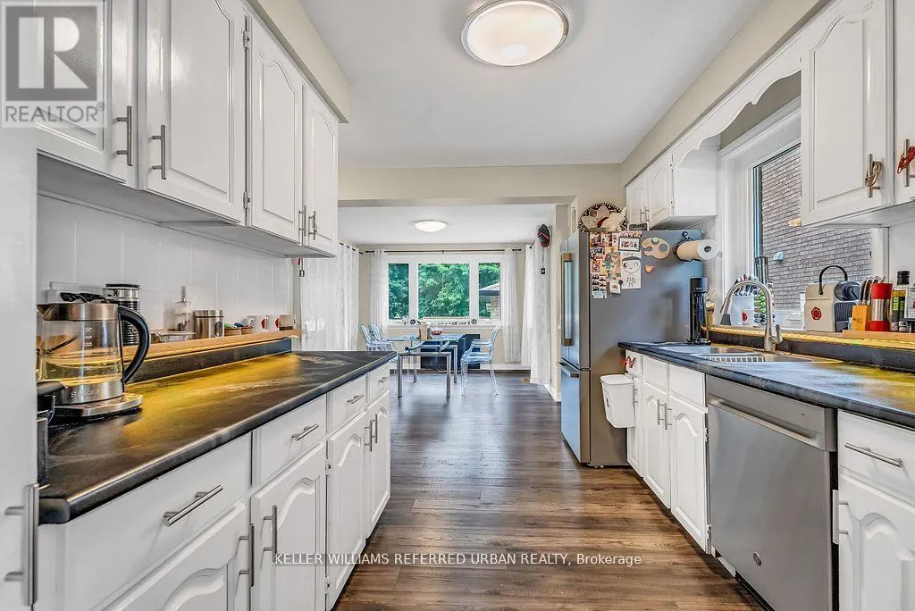86 MORGAN AVENUE