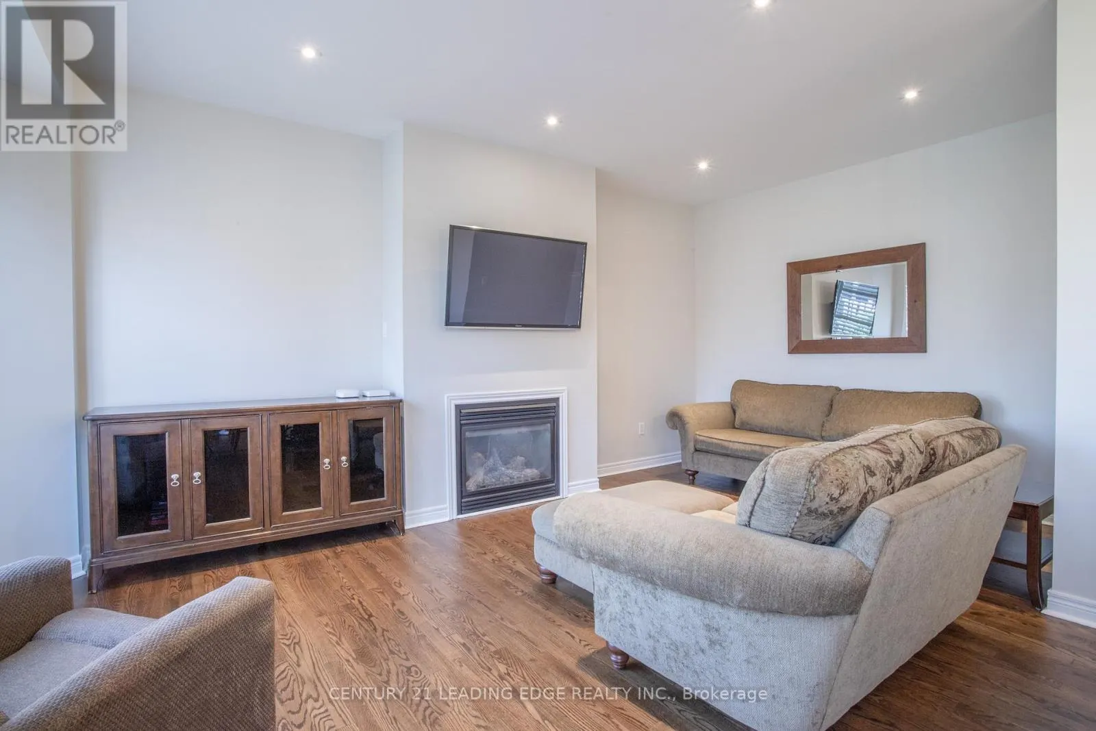 327 MANTLE AVENUE