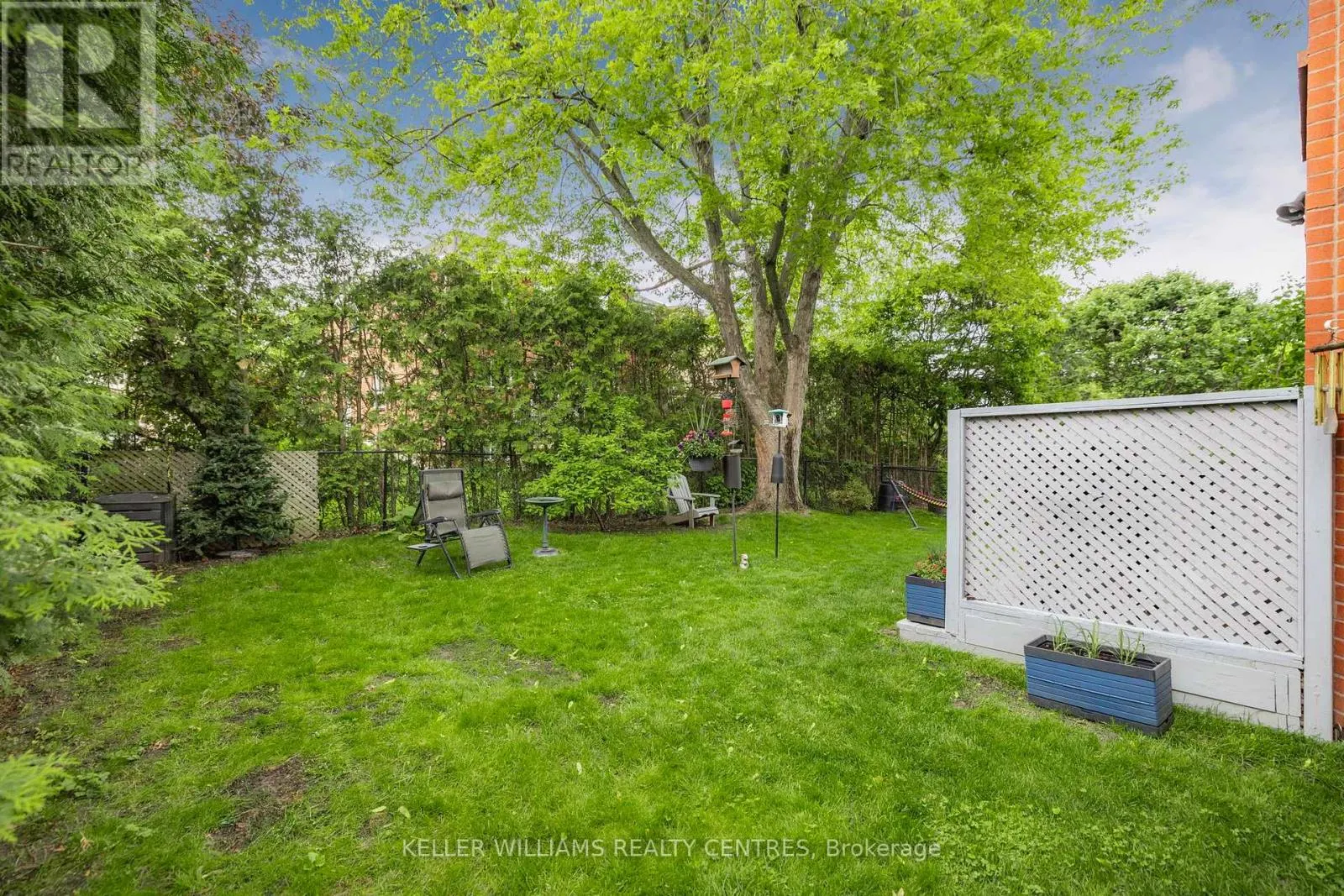 41 BONNY MEADOWS DRIVE