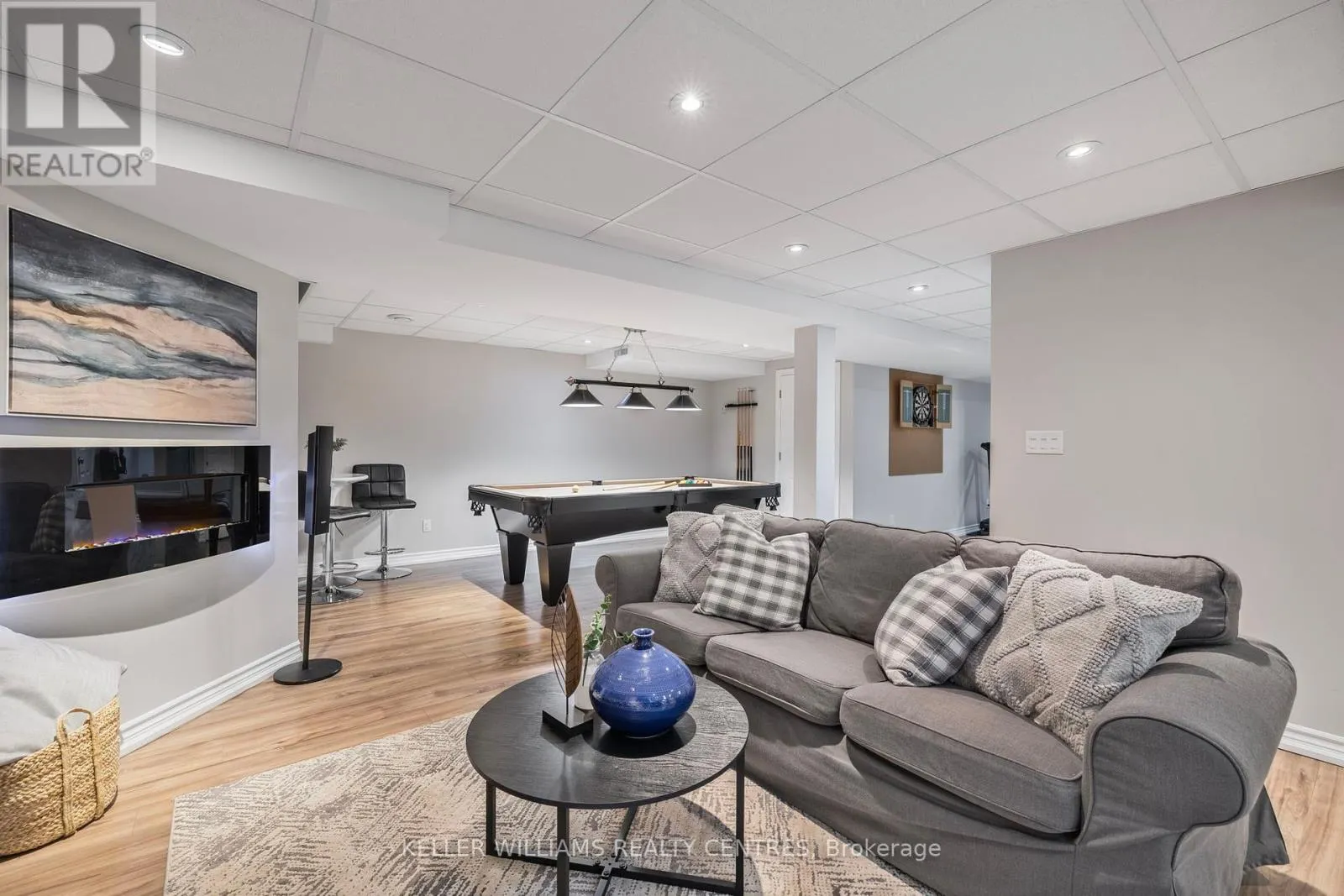 41 BONNY MEADOWS DRIVE