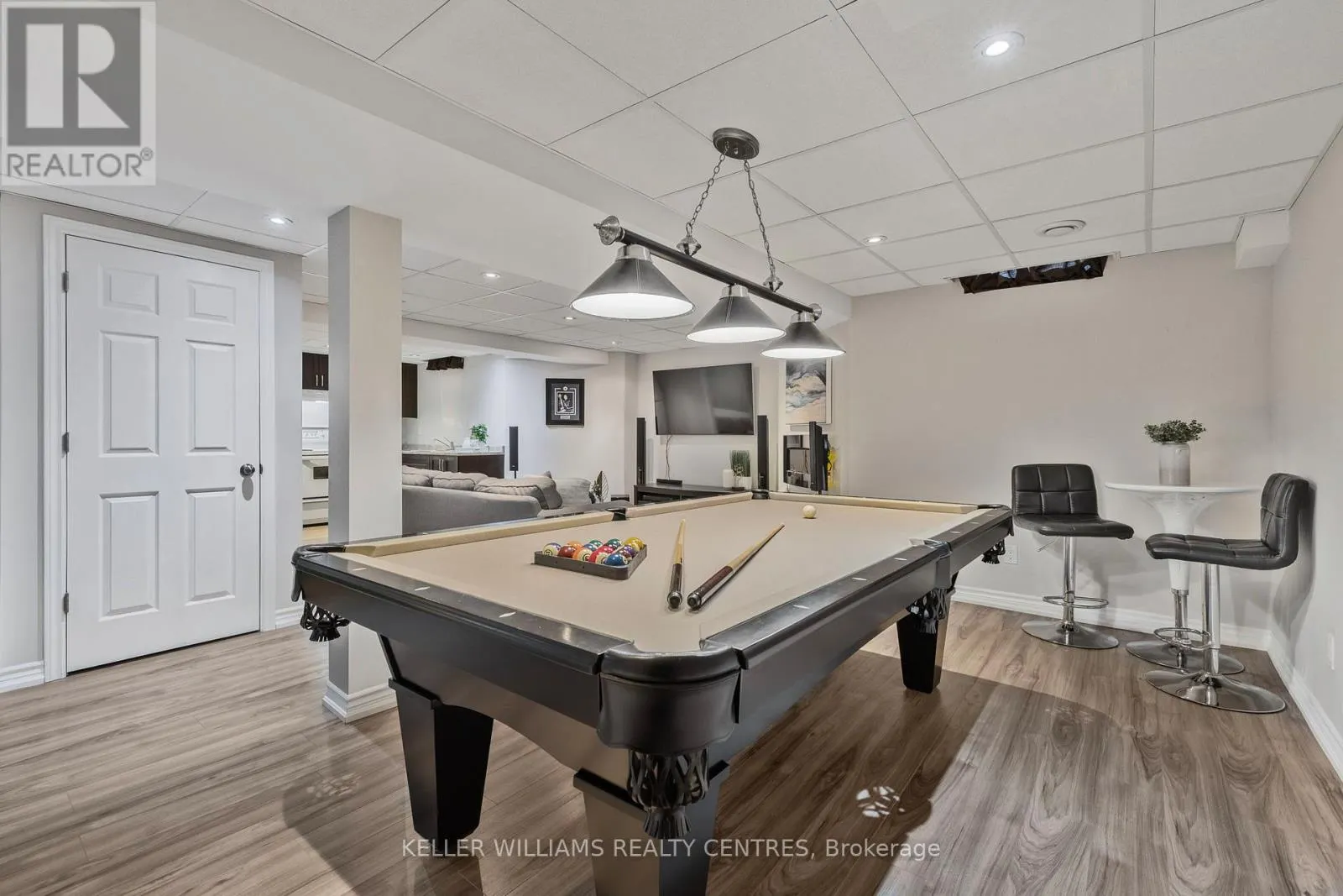 41 BONNY MEADOWS DRIVE