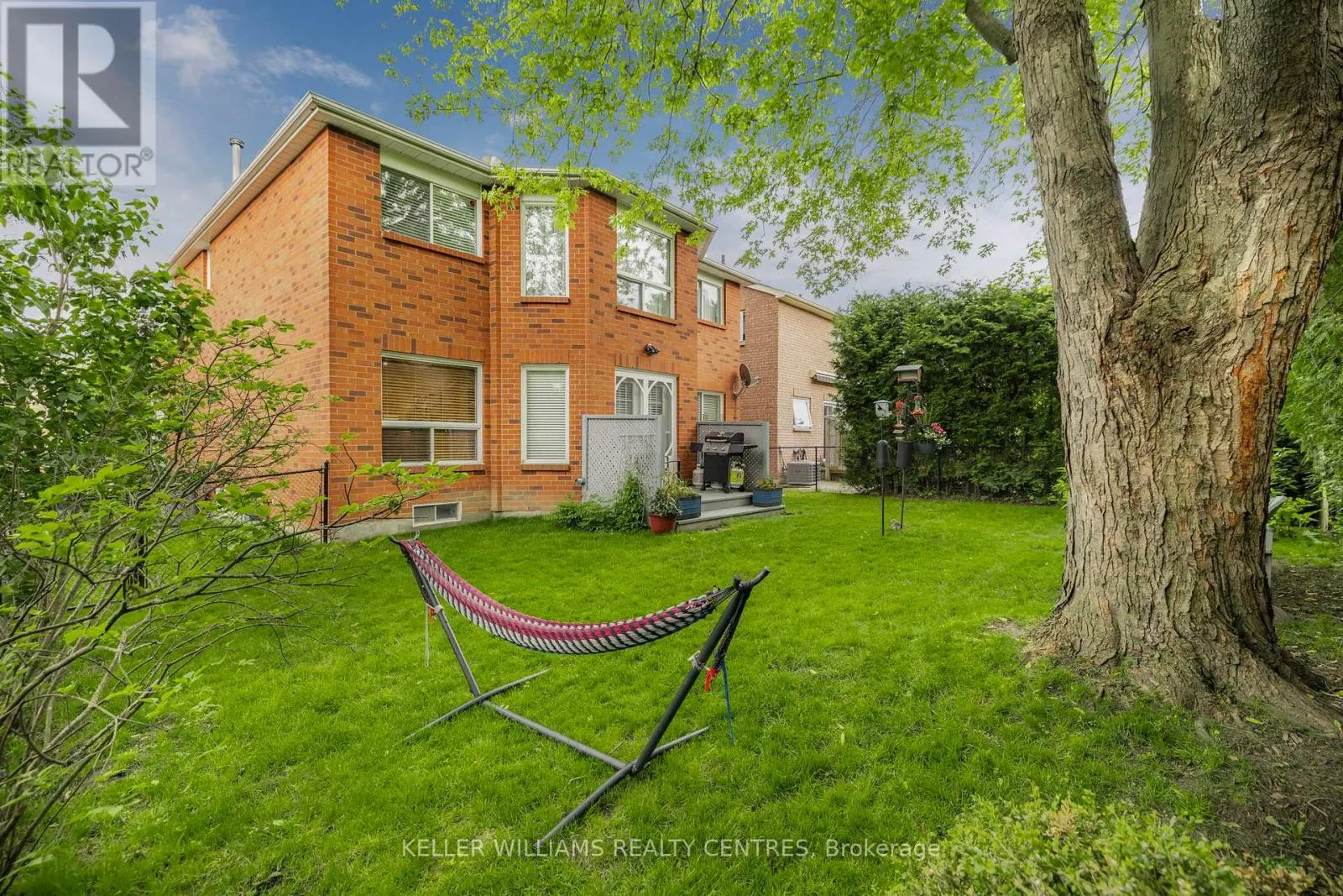 41 BONNY MEADOWS DRIVE