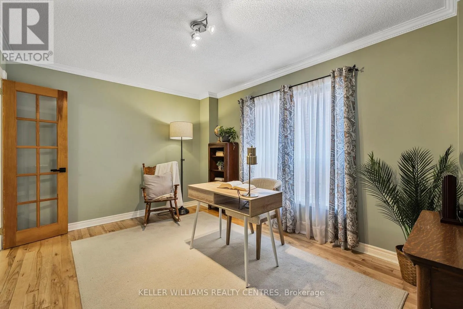 41 BONNY MEADOWS DRIVE