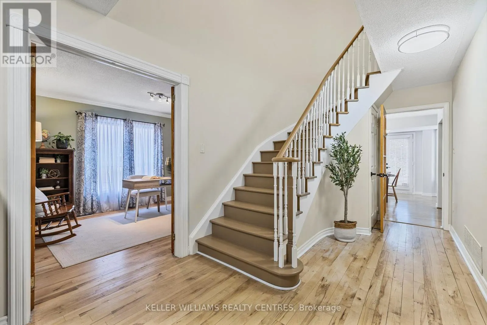 41 BONNY MEADOWS DRIVE