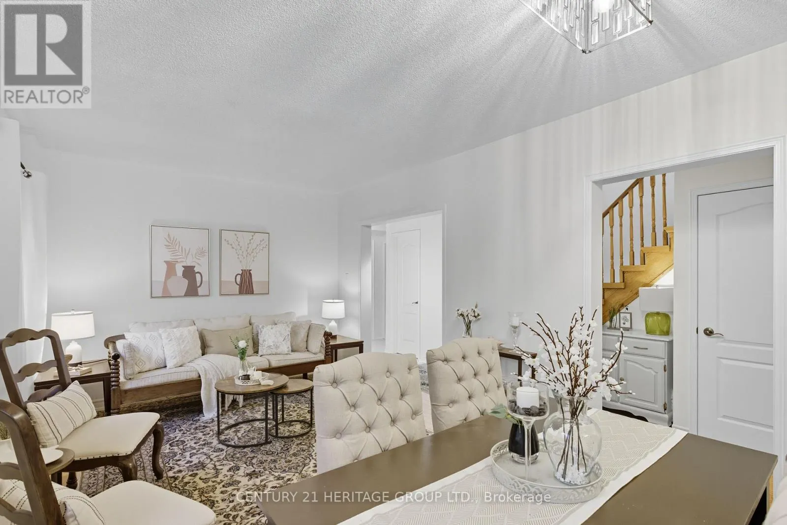 398 CARRUTHERS AVENUE