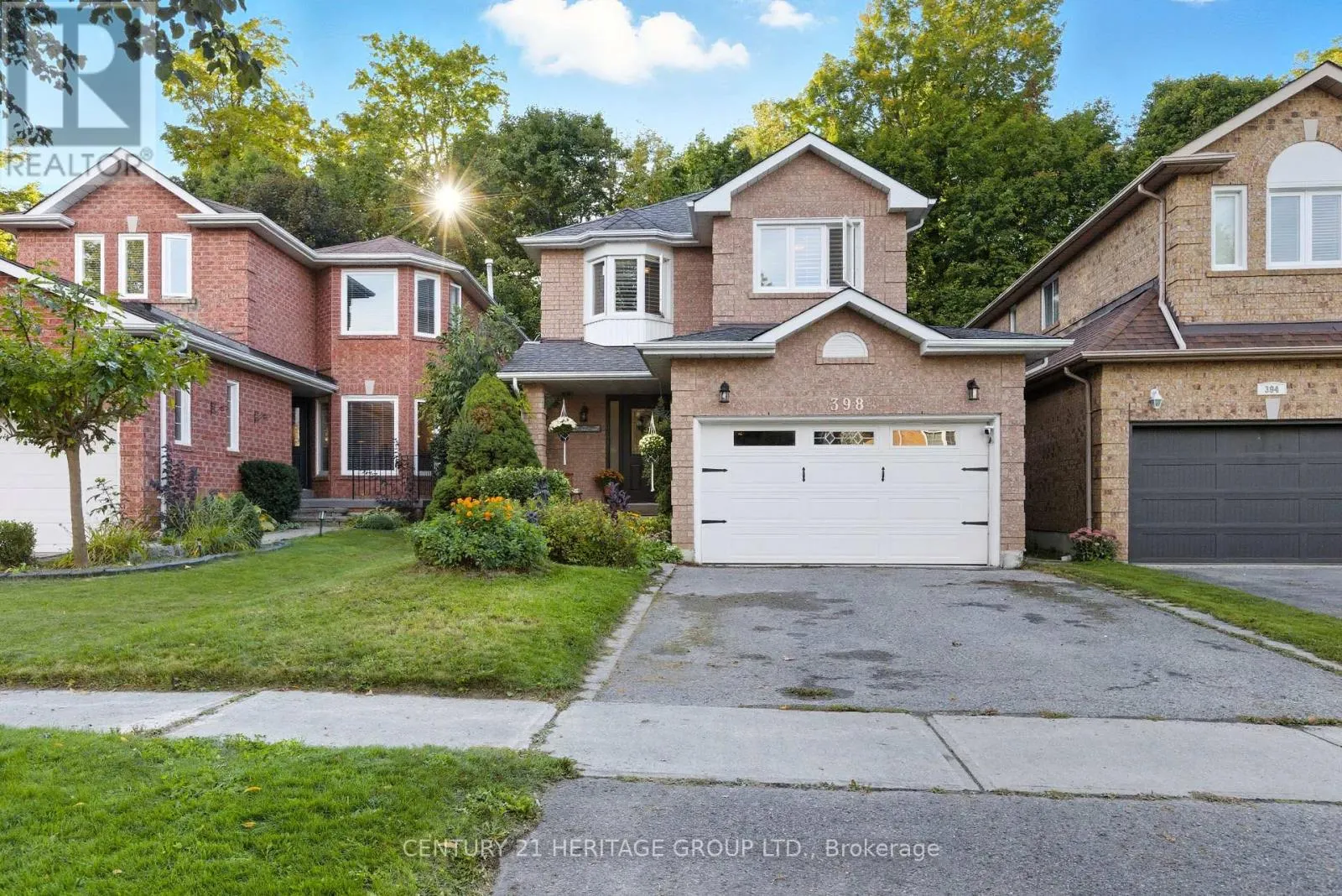398 CARRUTHERS AVENUE