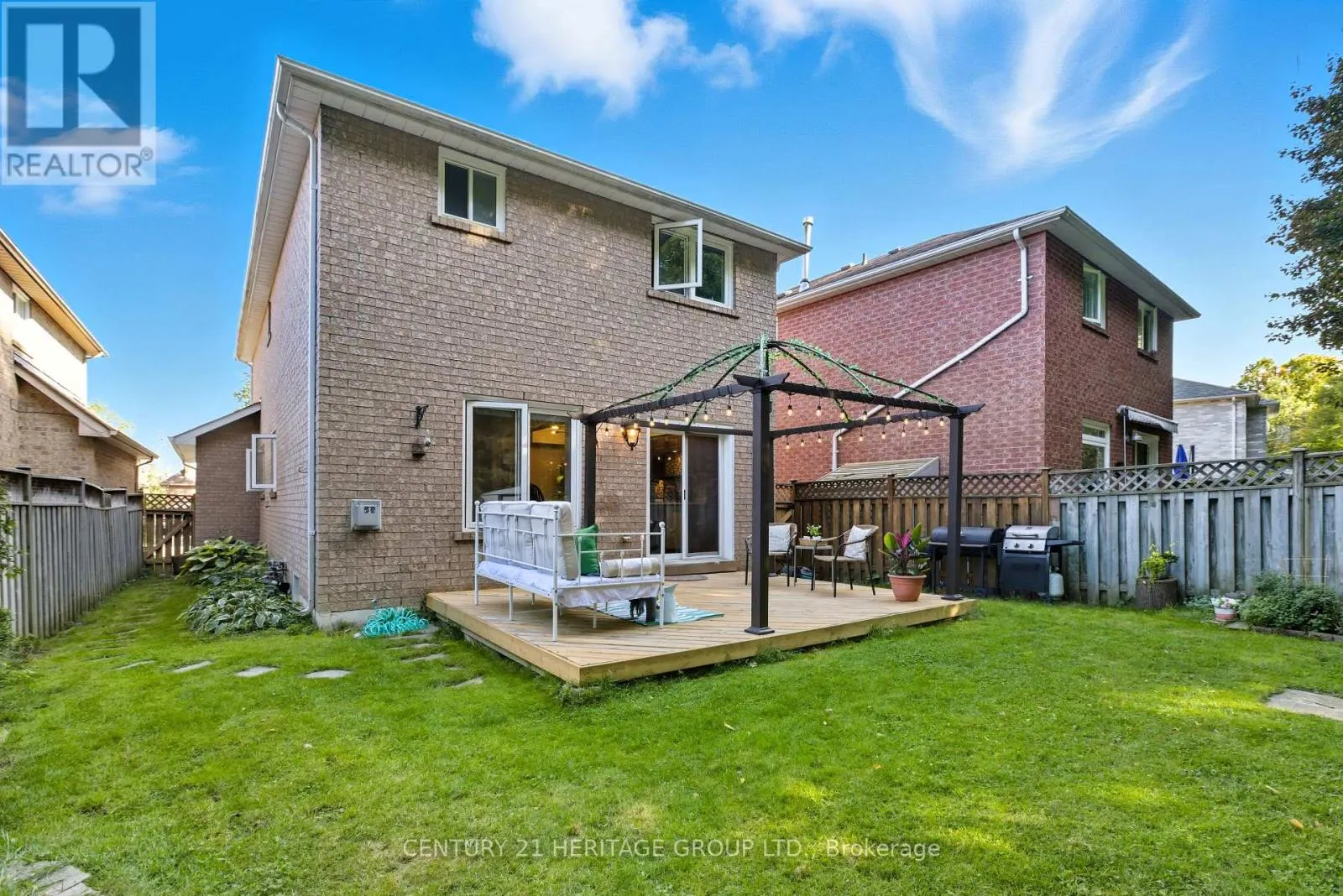 398 CARRUTHERS AVENUE