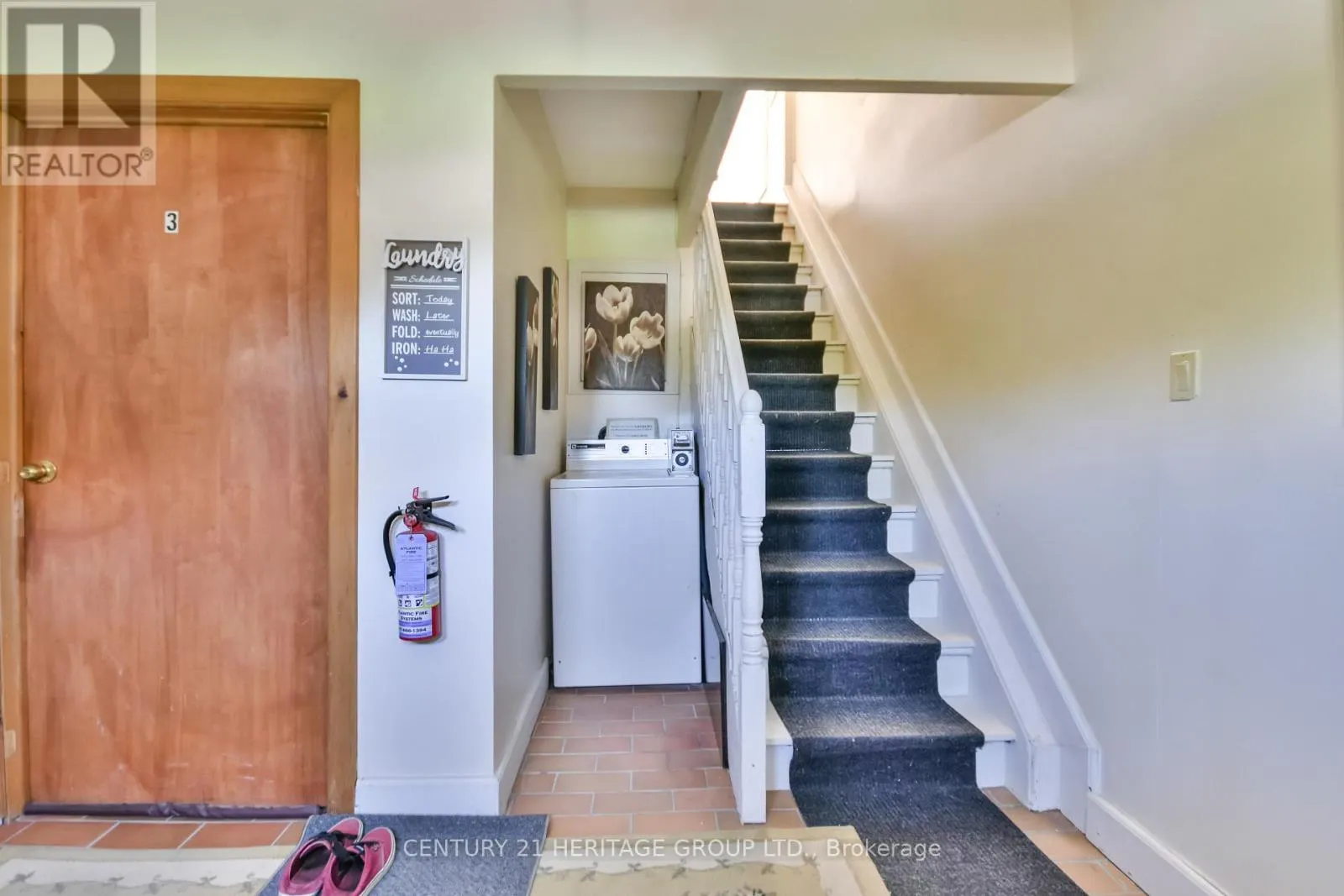 1 - 280 BELLS LANE
