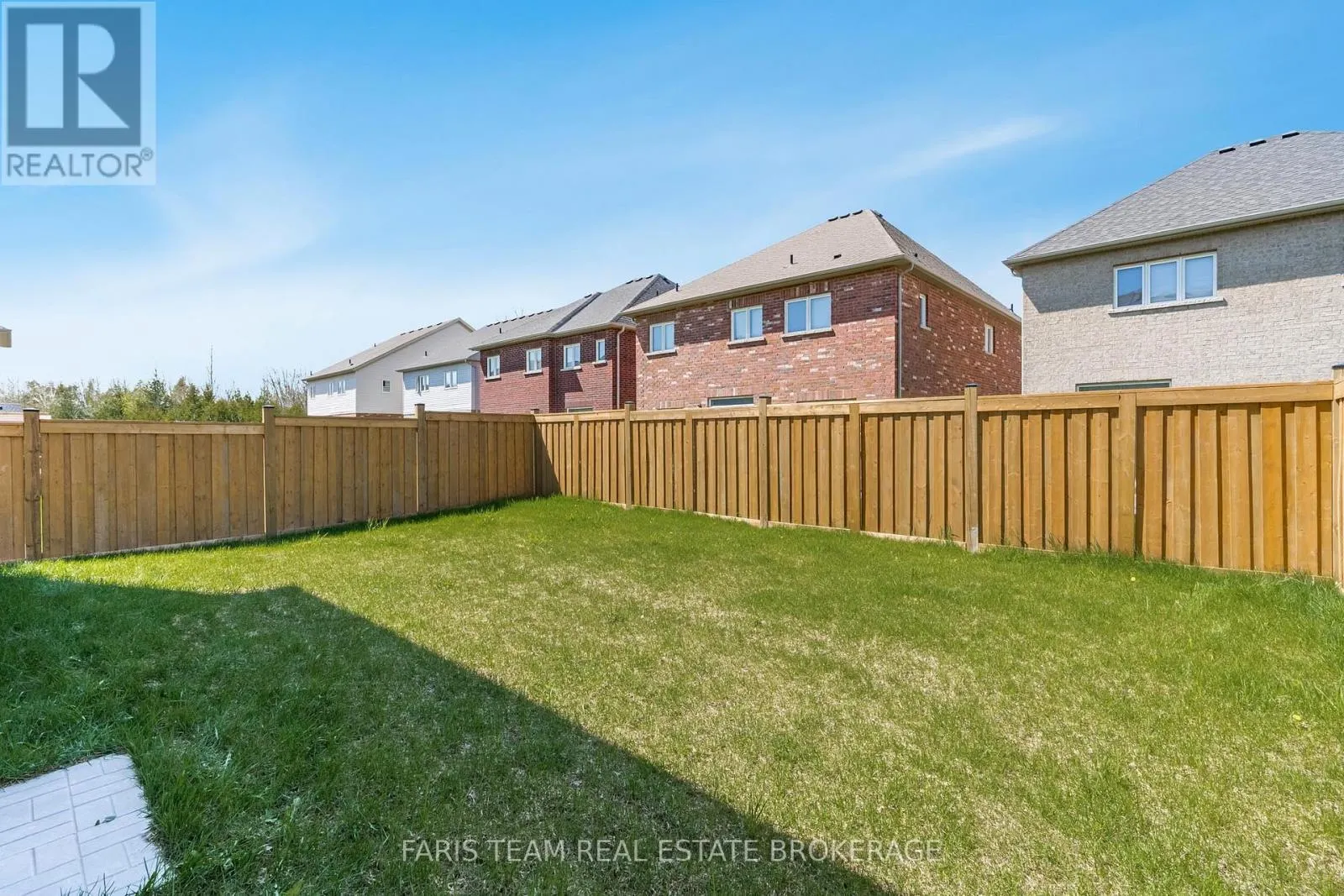 6 CLIFF THOMPSON COURT