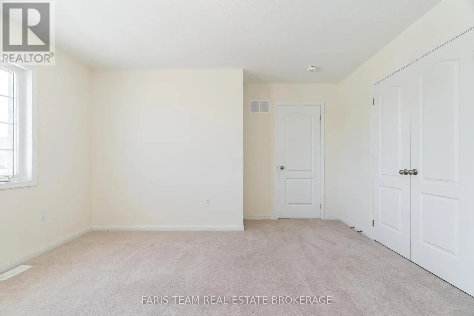 6 CLIFF THOMPSON COURT