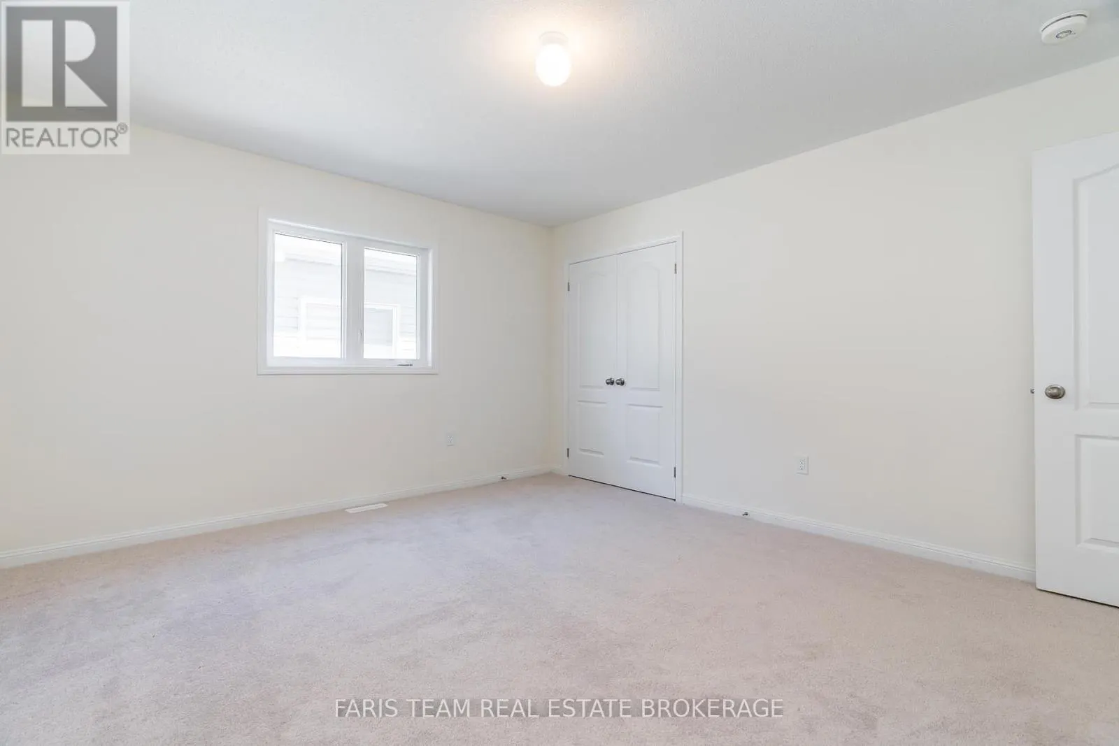 6 CLIFF THOMPSON COURT